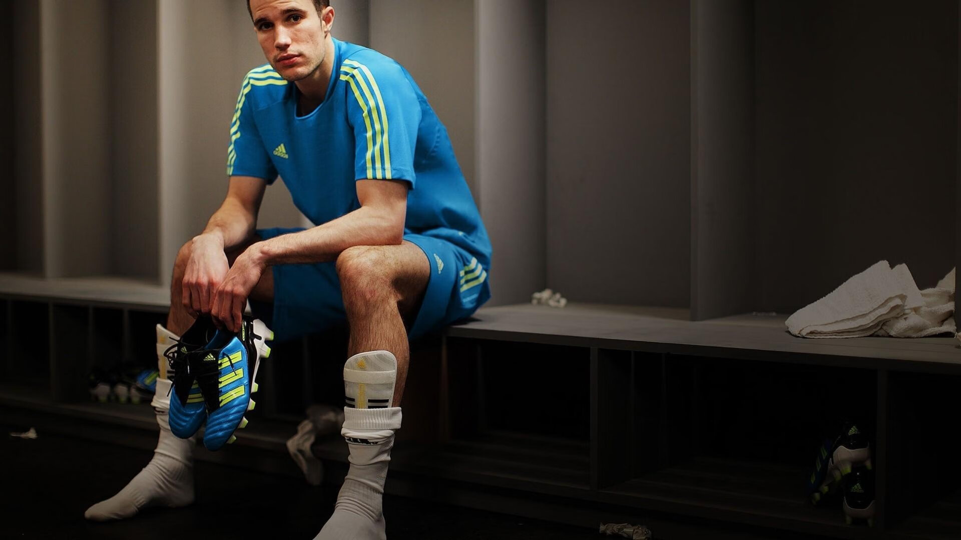 日本尤伯杯首秀 5-0 轻取南非，山口茜在赛后对丹麦的现场观赛氛围表示赞赏。